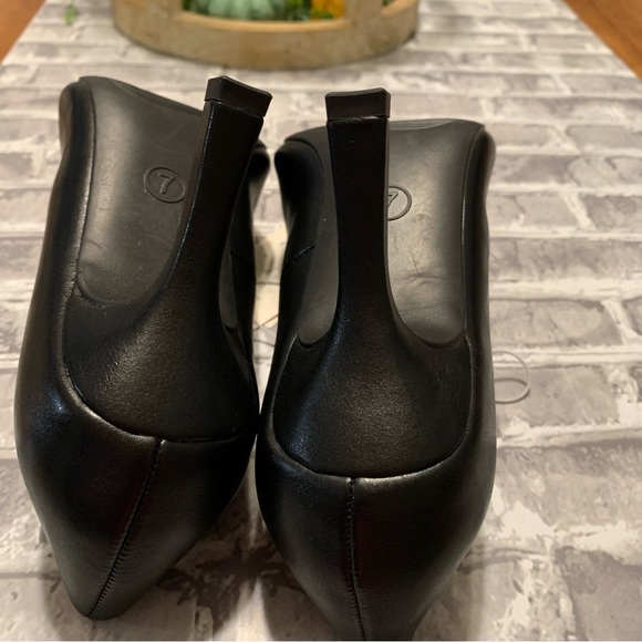 A New Day Womens Size 7 Black High Heel Shoes Memory Foam NWT $29.99 - Picture 9 of 12